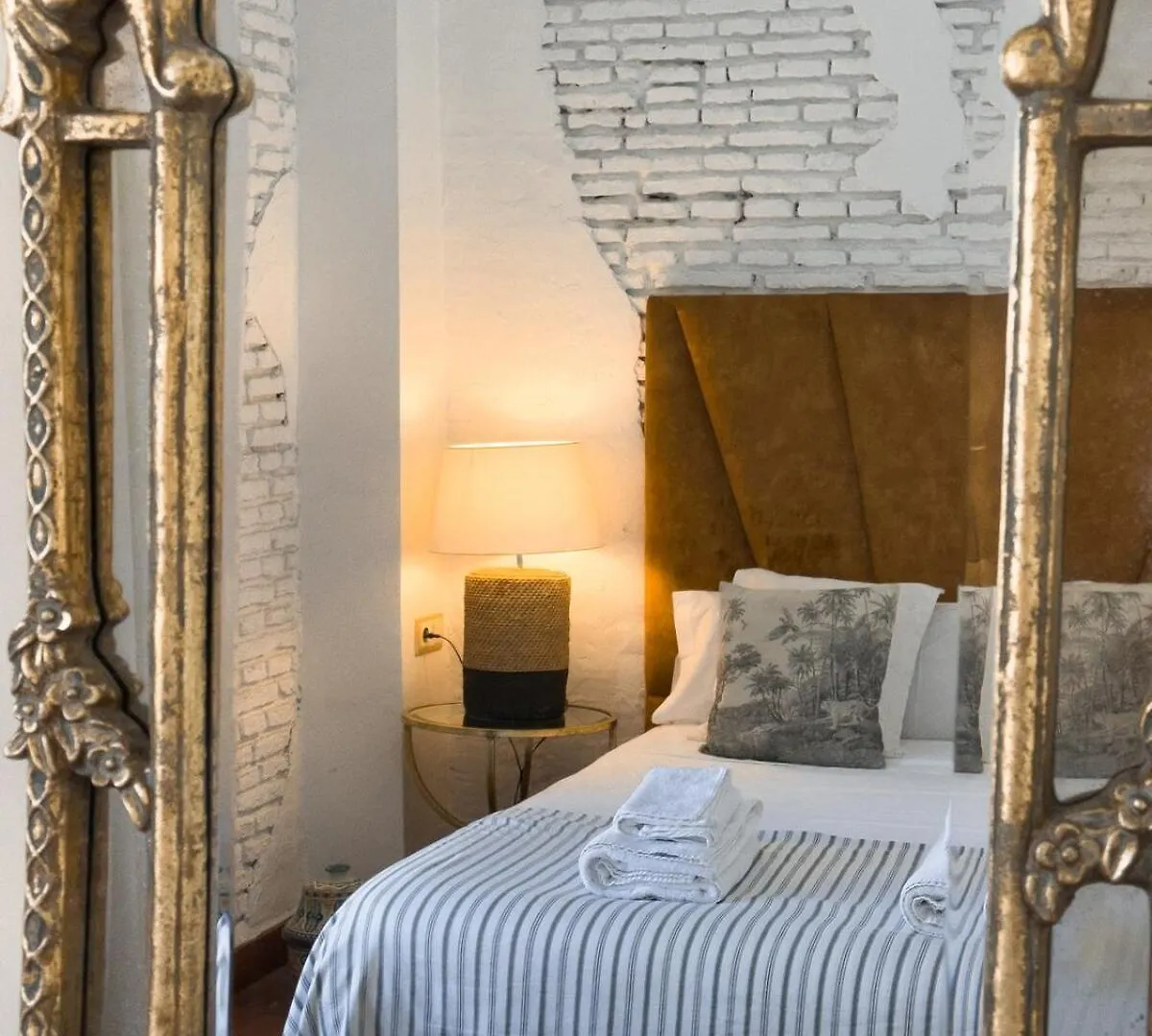 Monkeys Apartments Adriano & Terrace Seville