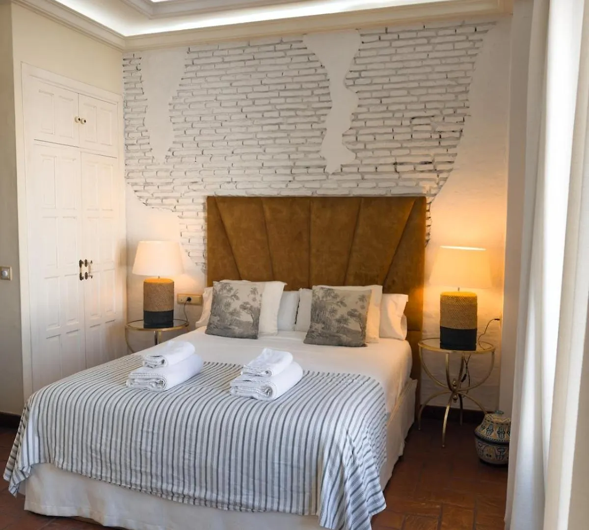 Monkeys Apartments Adriano & Terrace Seville 0*,  Spain